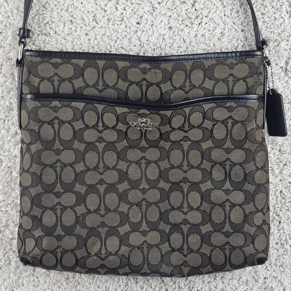 Coach Crossbody Signature Canvas Gray & Black Bag Purse (Wear) F58285